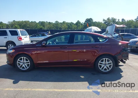 2016 Ford Fusion Se z USA, uszkodzony, nr VIN 3FA6P0H78GR104565